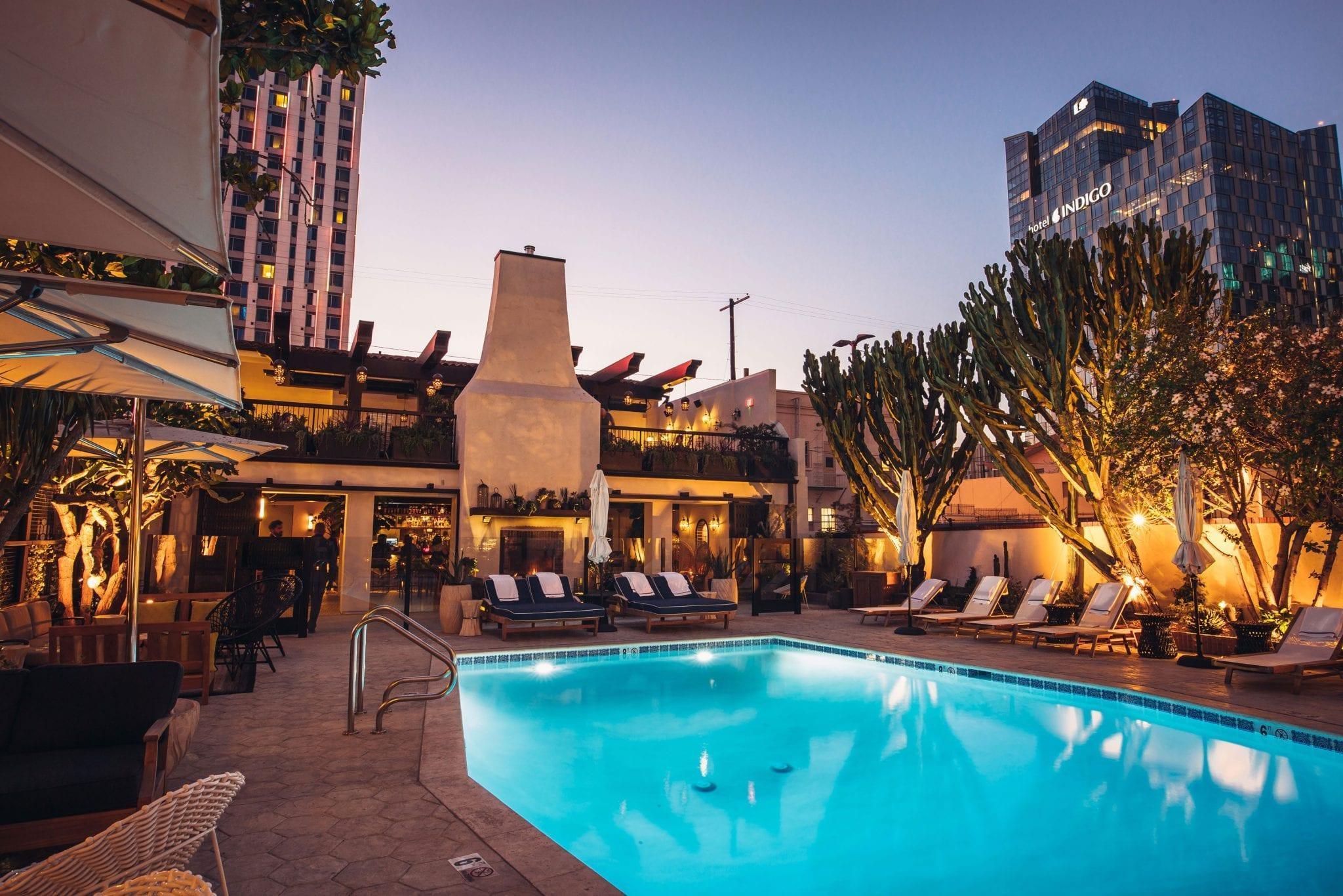فندق فيجيروا لوس أنجلوس المظهر الخارجي الصورة The pool at the Standard, Downtown Los Angeles